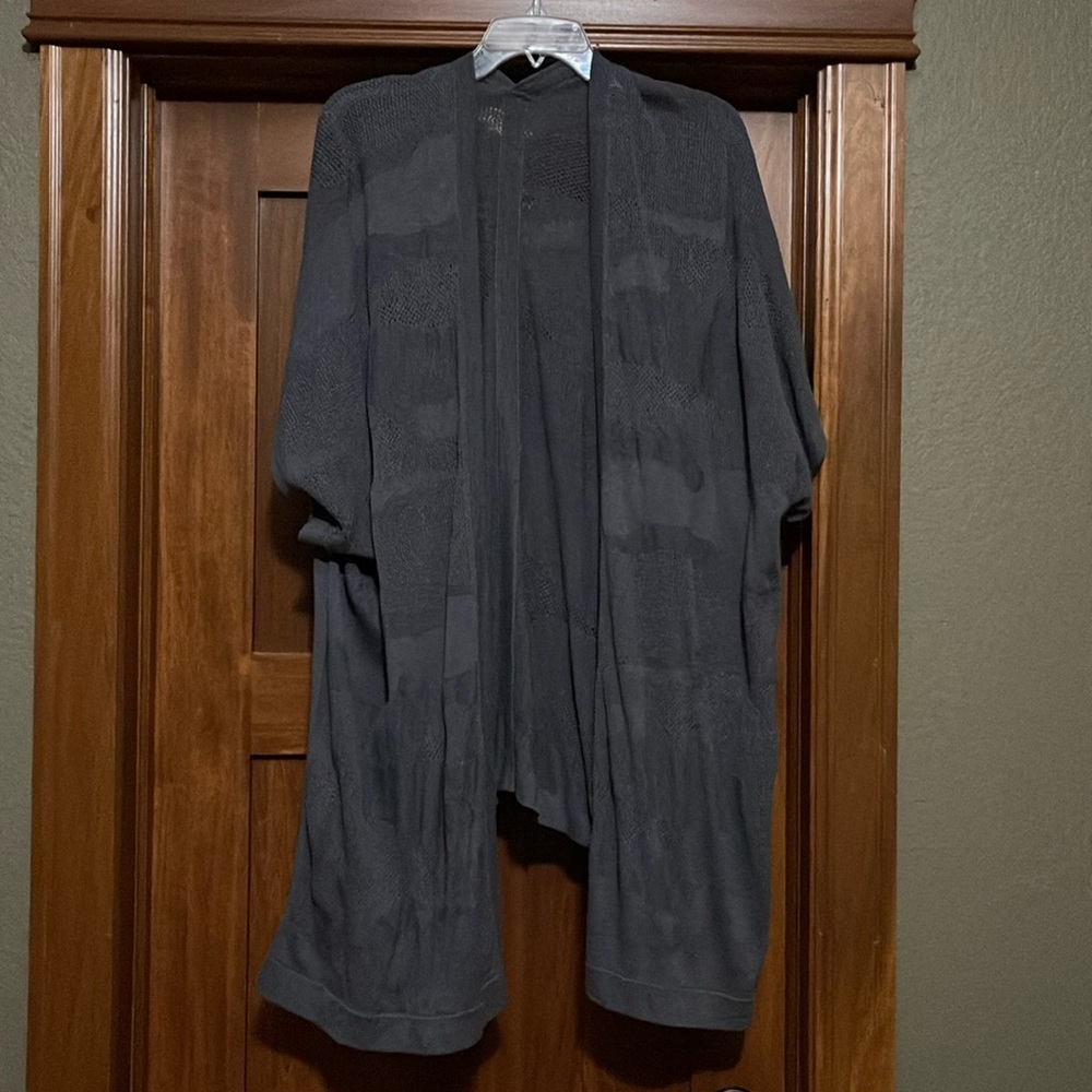 Lululemon kimono OS